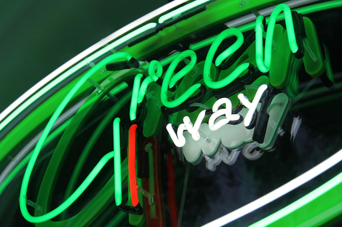 Cartello ecologico al neon Greenway